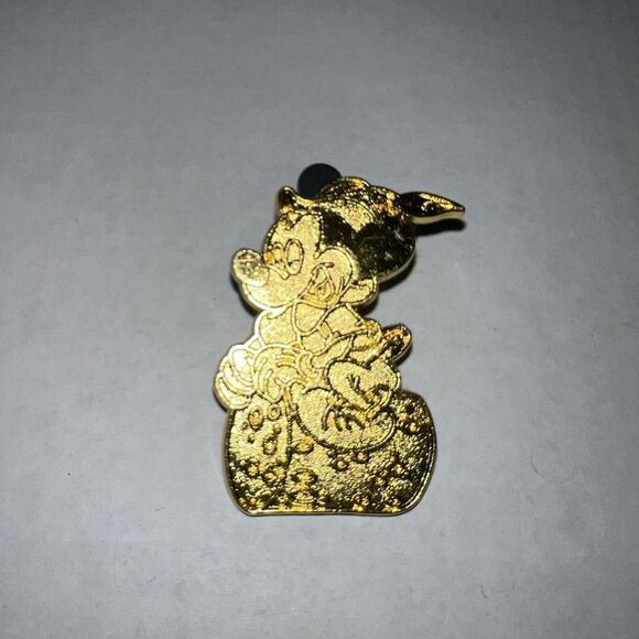 DISNEY Hong Kong Mickey Mouse as Robin Hood Rides A Cork Gold Tone Pin 2008 - Picture 8 of 8